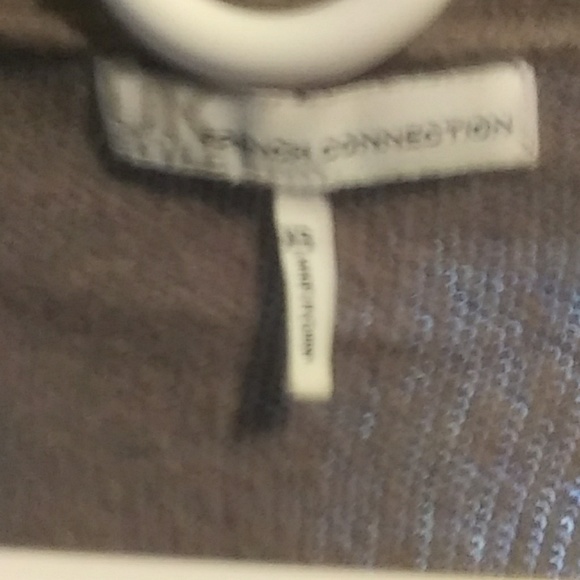 A clasicical UK StyleFrench Connection Fall swetar - Picture 3 of 4